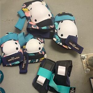 Women's Protective Gear Set - Multicolor